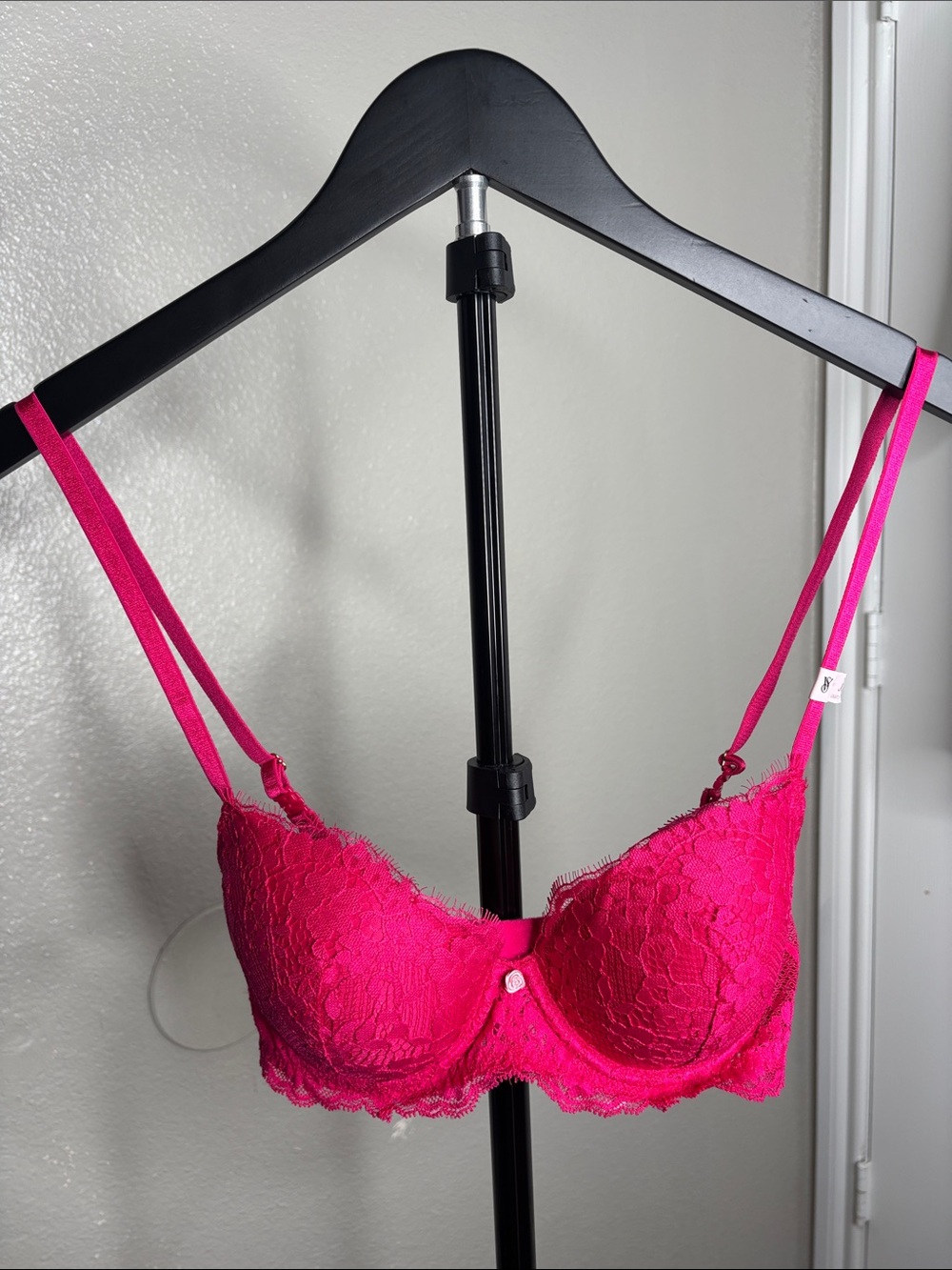 Victoria's Secret Hot Pink Lace Underwire Bra
